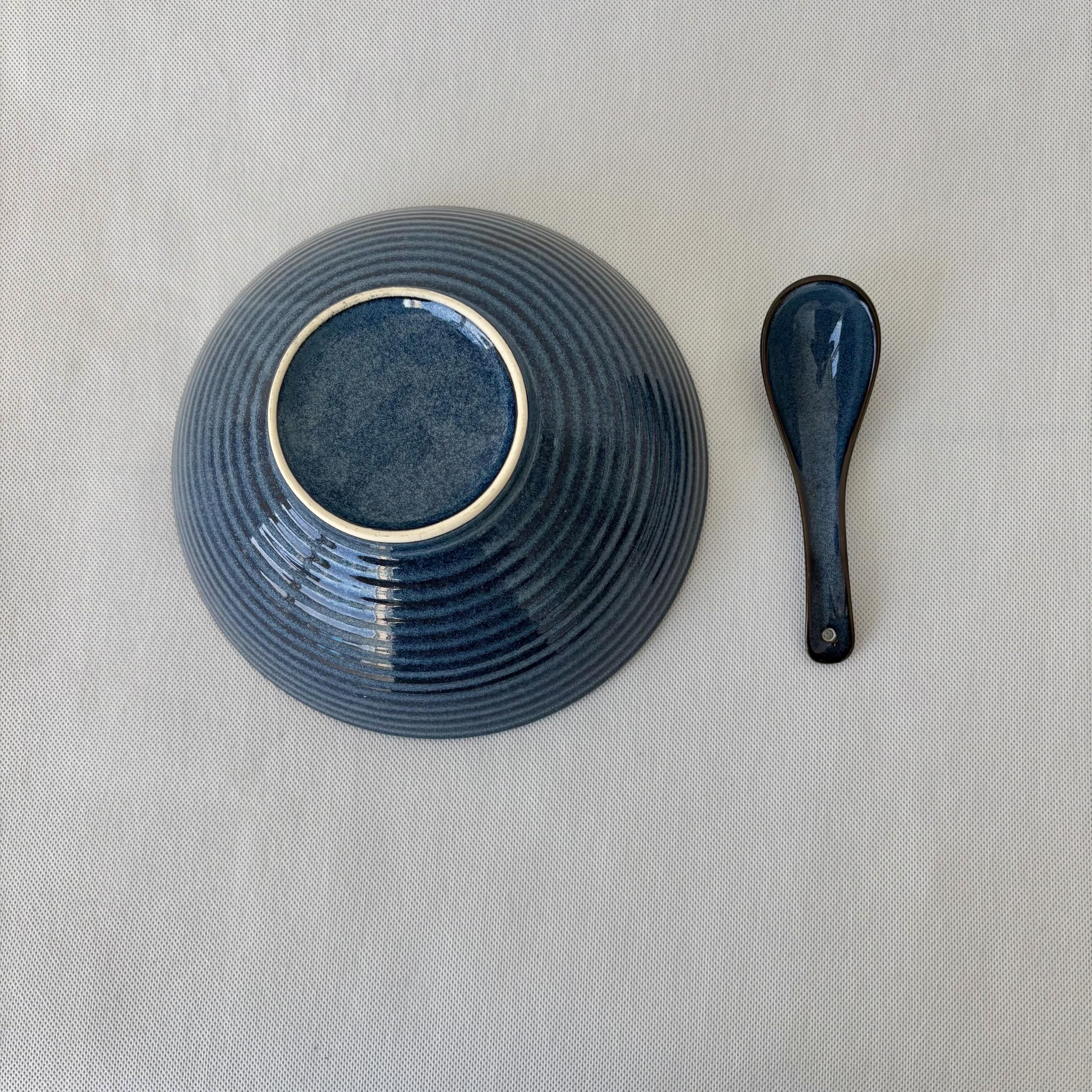 Creative Thread Ceramic Ramen Bowl, Blue Gradient, 8 Inch, Retro Bamboo Hat Style, Large Soup Bowl for Household and Commercial Use
