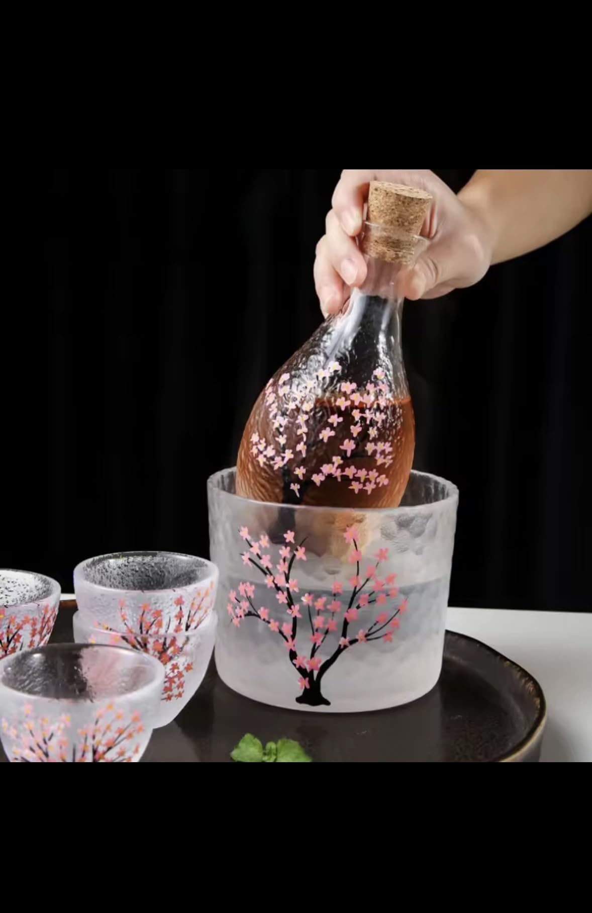 Japanese Cherry Blossom Sake Set, Hand-Painted Glass Bottle with 4 Cups, Traditional Frosted Design, Decorative Serving Set for Wine, Tea, Cold Drinks