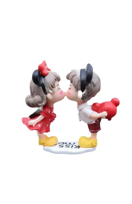 Cartoon Resin Couples Figurine, Cute Lovers Kissing Ornament with Balloon, Car Dashboard Office Desktop Home Decor, Miniature Statue