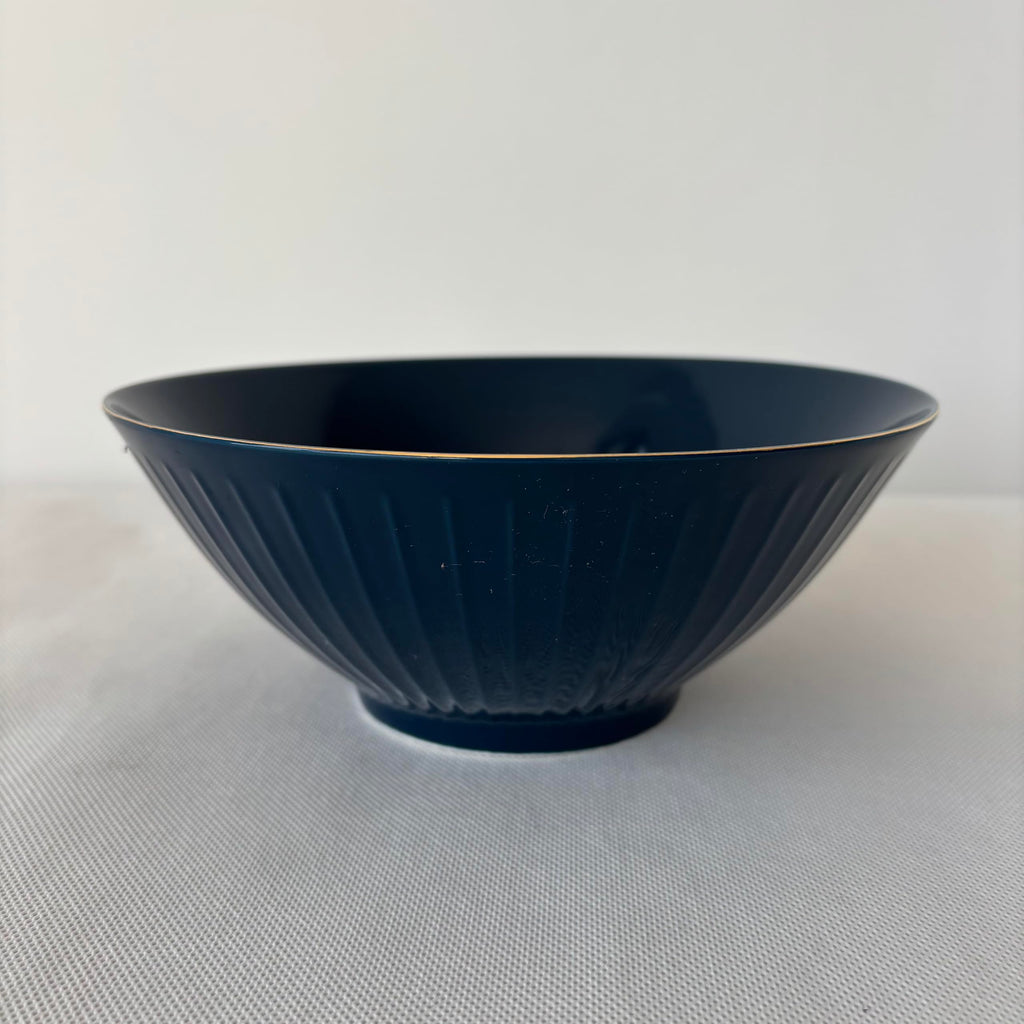 Japanese Ceramic Ramen Bowl with Gold Rim, 8-Inch, Vertical Line Design, Porcelain Dinner Bowl for Home Restaurant, Available in White Black Green