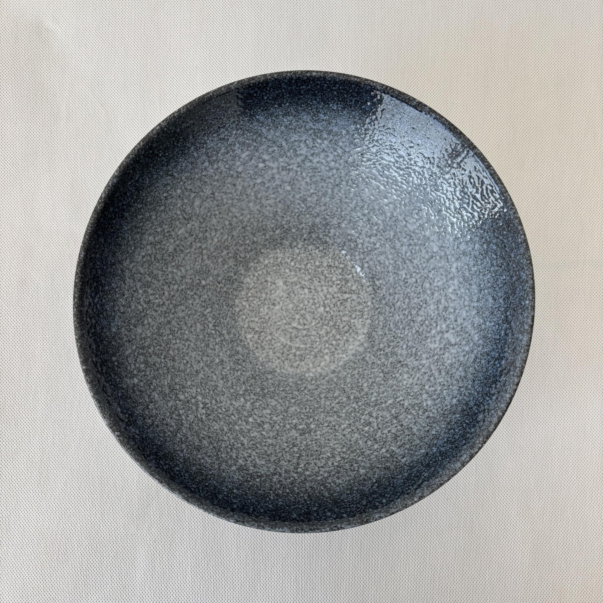 Japanese Style Ceramic Noodle Bowl, Large Capacity Soup Bowl for Ramen, Pasta, Wonton, Dumplings, Blue Gradient Glaze Finish