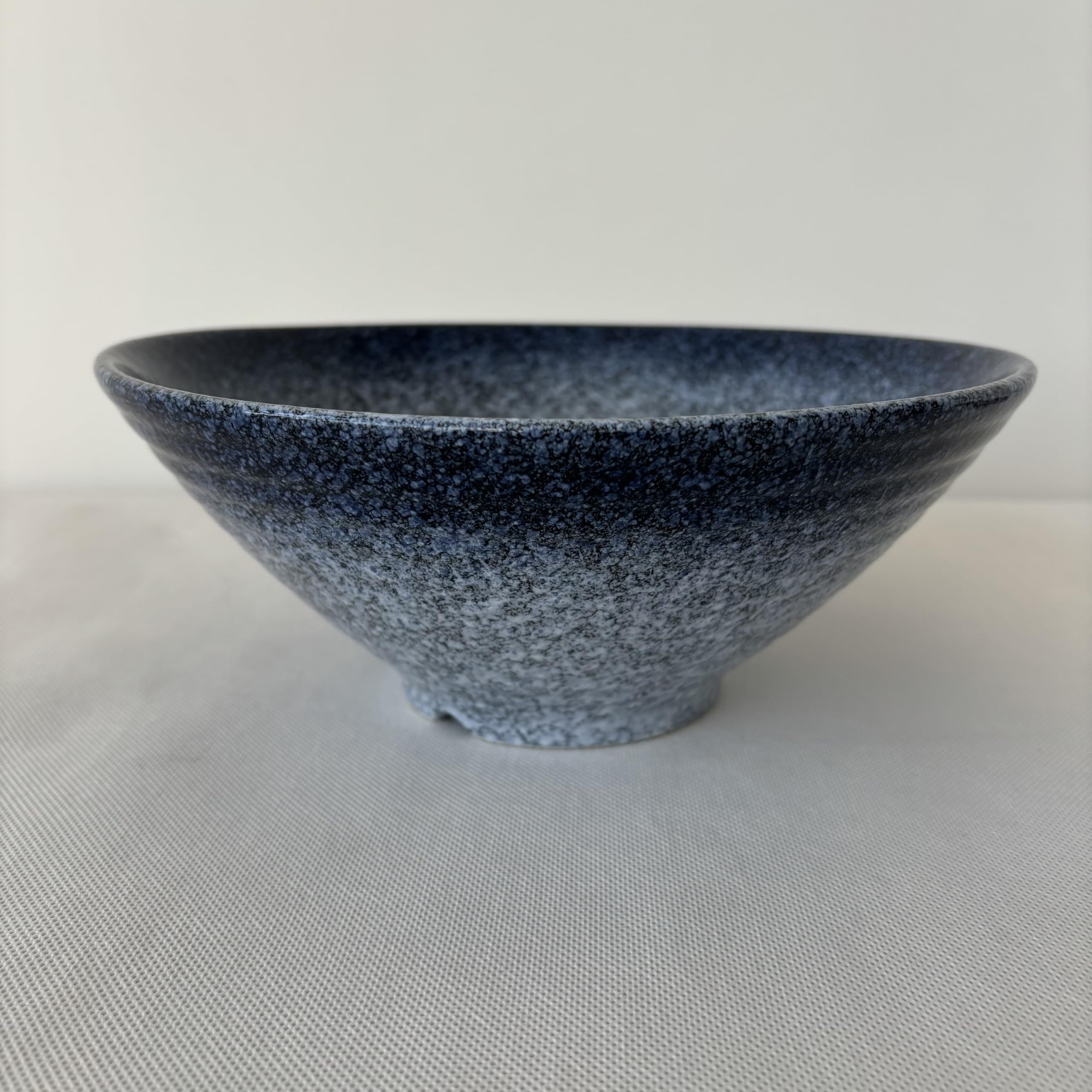 Japanese Style Ceramic Noodle Bowl, Large Capacity Soup Bowl for Ramen, Pasta, Wonton, Dumplings, Blue Gradient Glaze Finish