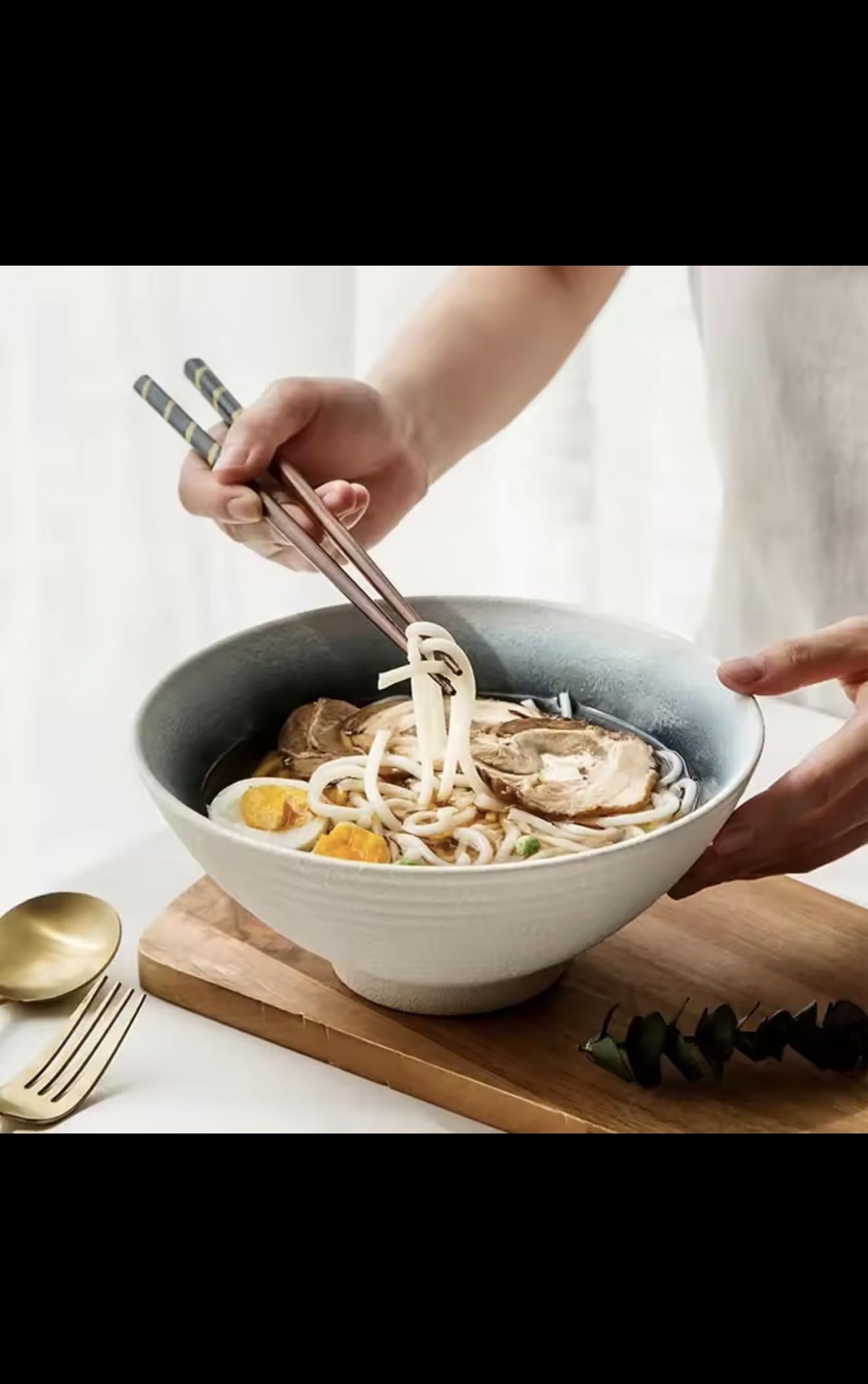 Japanese Ceramic Ramen Bowl, 8 Inch, Nordic Style, Large Salad Noodle Bowl, Textured Design, Restaurant Quality Tableware